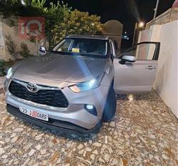 تۆیۆتا هایلاندەر